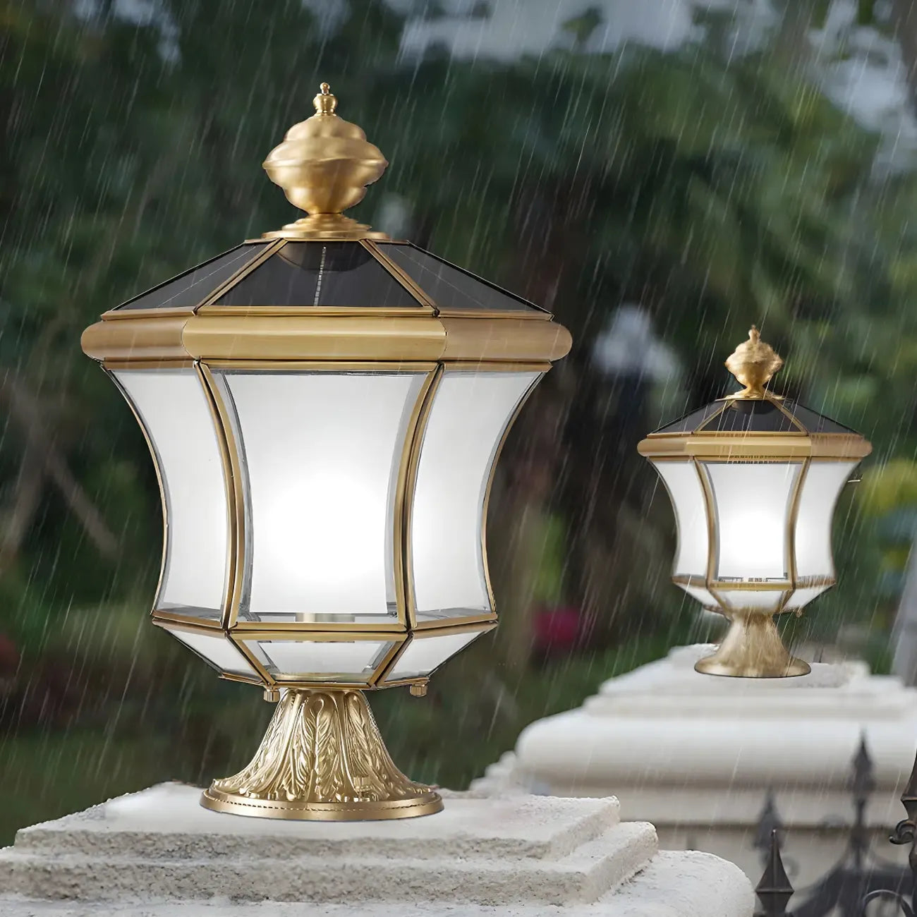 Lampadaires solaires d'extérieur classiques en laiton courbé
