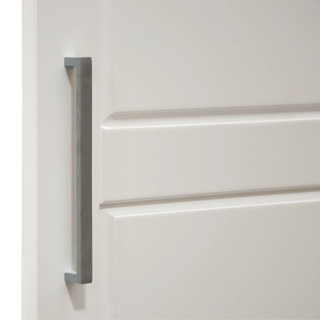 Armoire-penderie Palace Imports Cosmo 3 portes, 100 % bois massif, avec portes en bois massif ou miroir