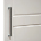 Armoire-penderie Palace Imports Cosmo 3 portes, 100 % bois massif, avec portes en bois massif ou miroir