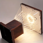 Lampadaires solaires pyramidaux modernes en acrylique bronze et bronze pour l'extérieur