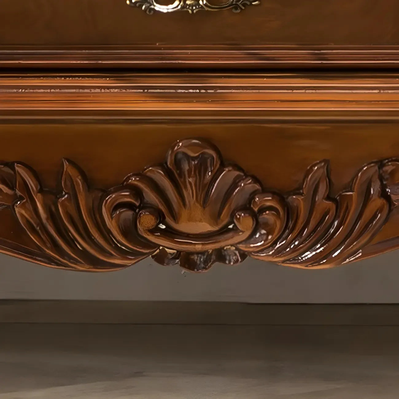 Vitrine classique en bois blanc avec porte en verre et tiroir