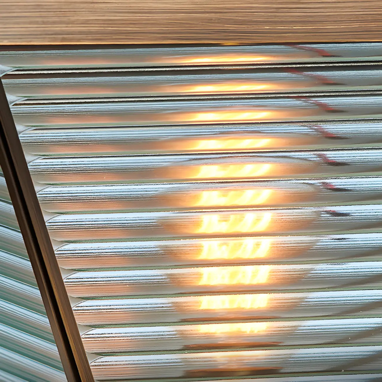 Lampadaires extérieurs à pyramide inversée à rayures solaires en bronze