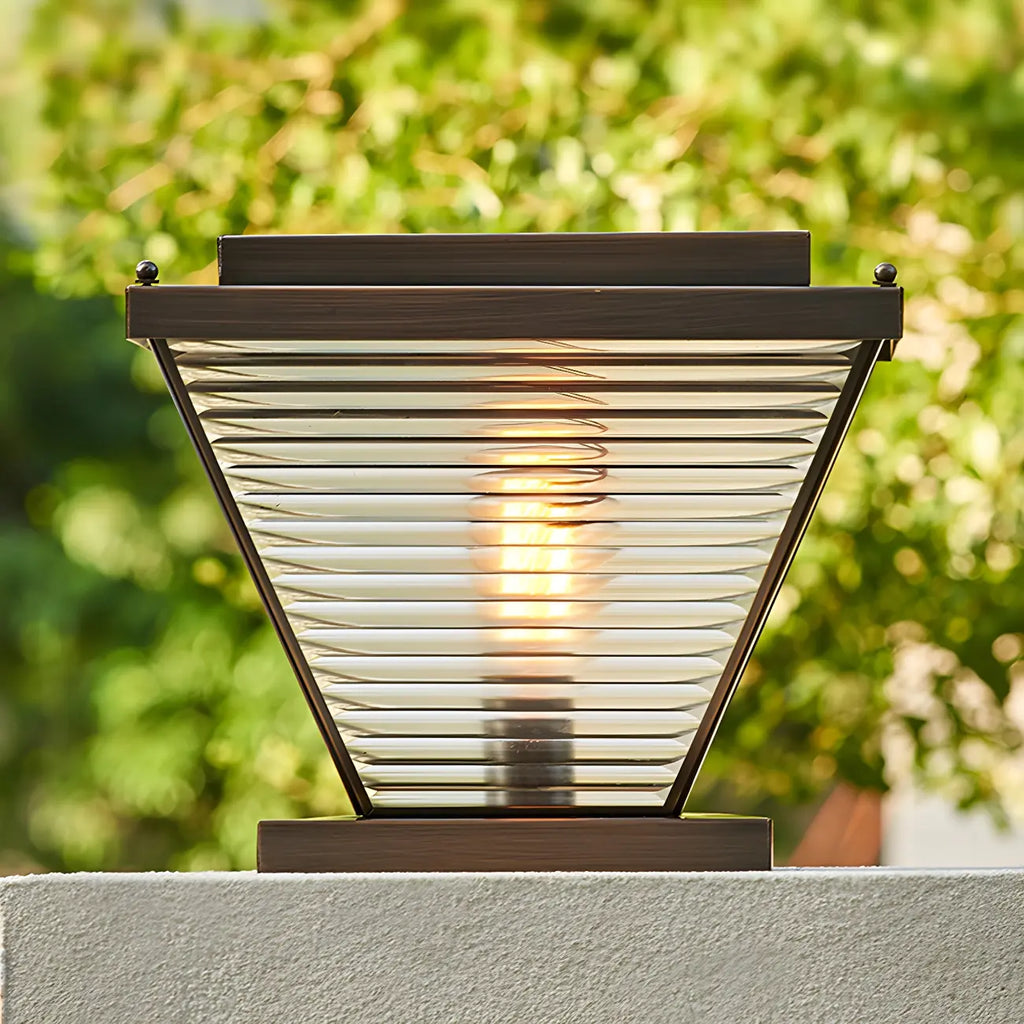Lampadaires extérieurs à pyramide inversée à rayures solaires en bronze