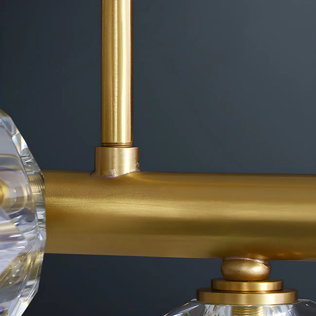 Grande suspension linéaire en métal et cristal doré pour cuisine