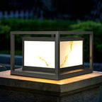 Lampe de poteau cubique à cadre ouvert en métal noir