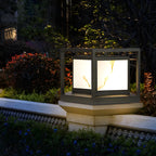 Lampe de poteau cubique à cadre ouvert en métal noir
