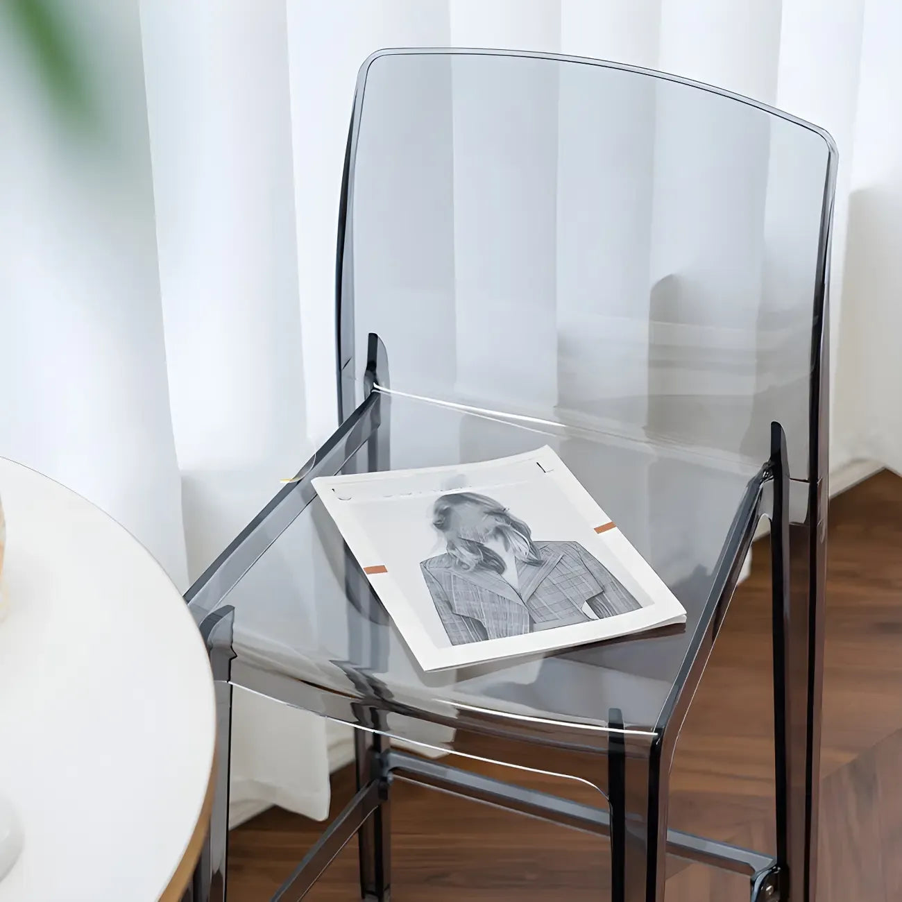 Tabouret de bar rectangulaire moderne et élégant en acrylique transparent