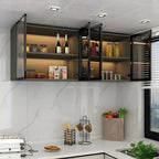 Vitrine de cuisine suspendue en bois gris avec porte vitrée
