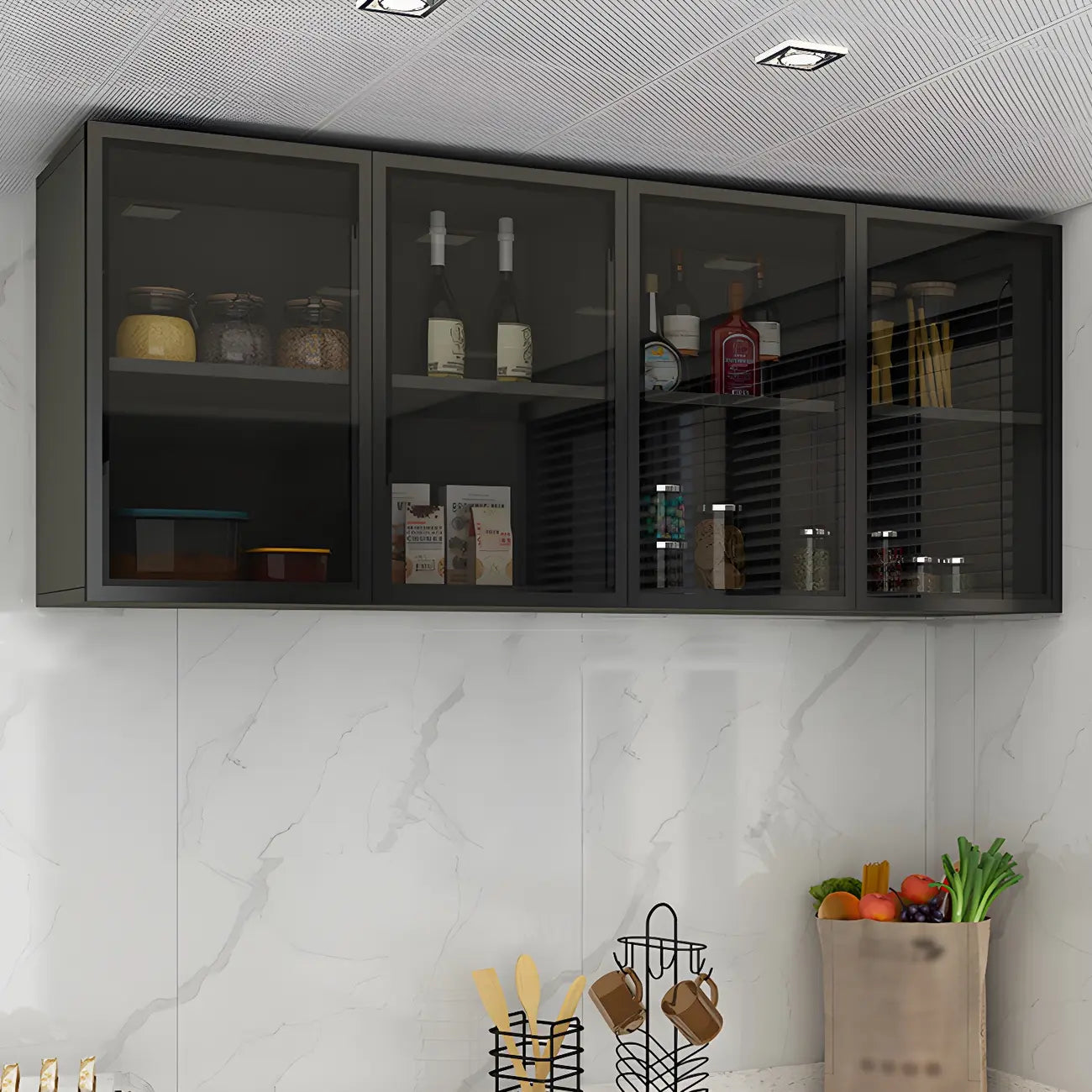 Vitrine de cuisine suspendue en bois gris avec porte vitrée