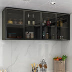 Vitrine de cuisine suspendue en bois gris avec porte vitrée