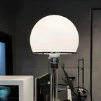 Lampe de table minimaliste en forme de dôme avec chaînette