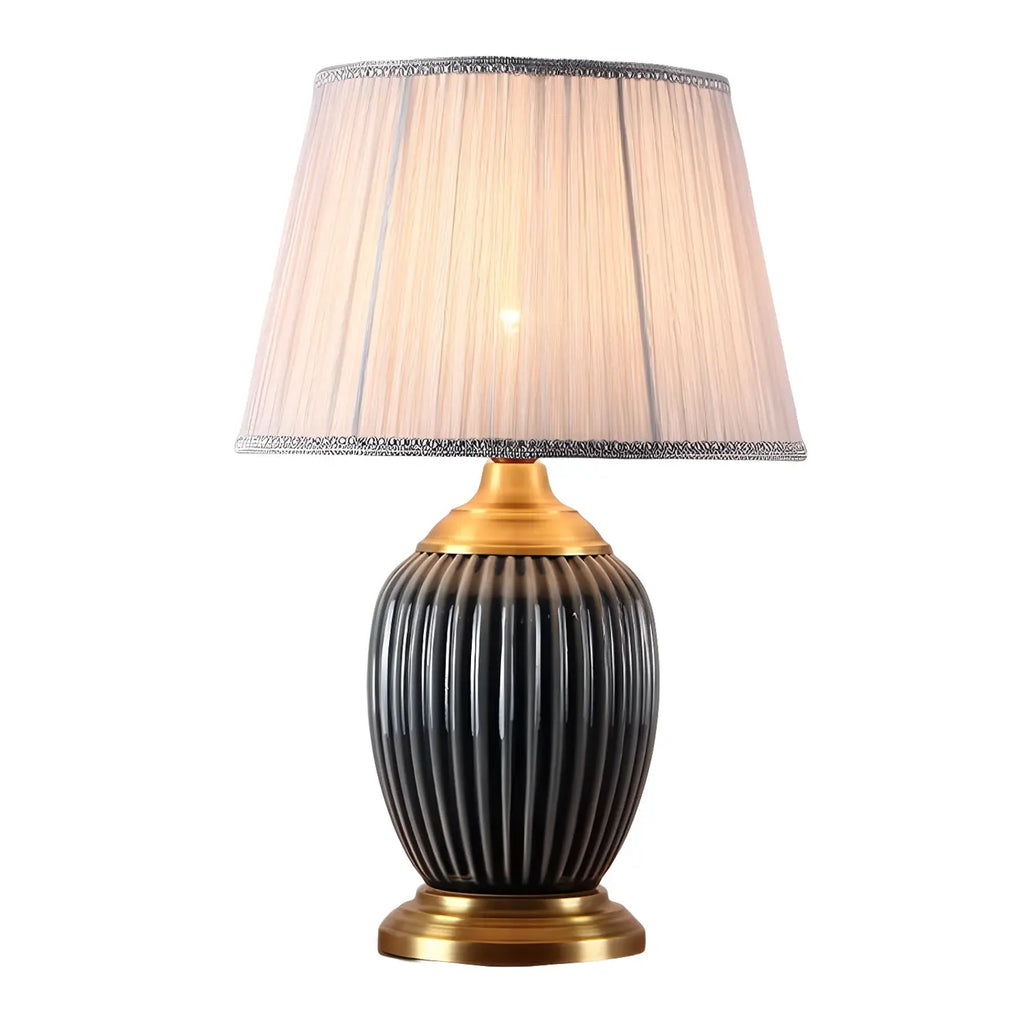 Lampe de table élégante en céramique avec abat-jour en tissu en forme de tonneau pour chambre à coucher