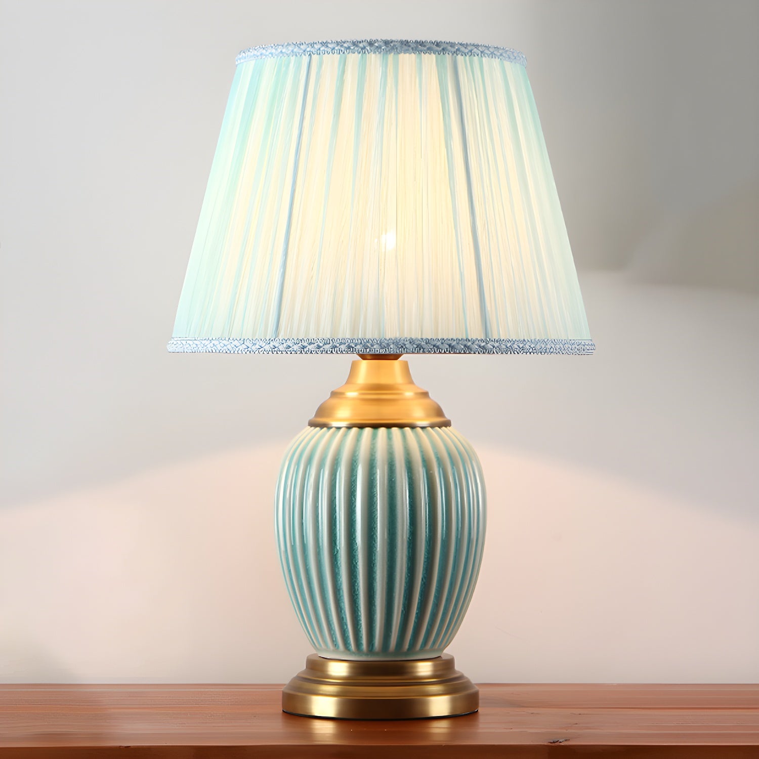 Lampe de table élégante en céramique avec abat-jour en tissu en forme de tonneau pour chambre à coucher