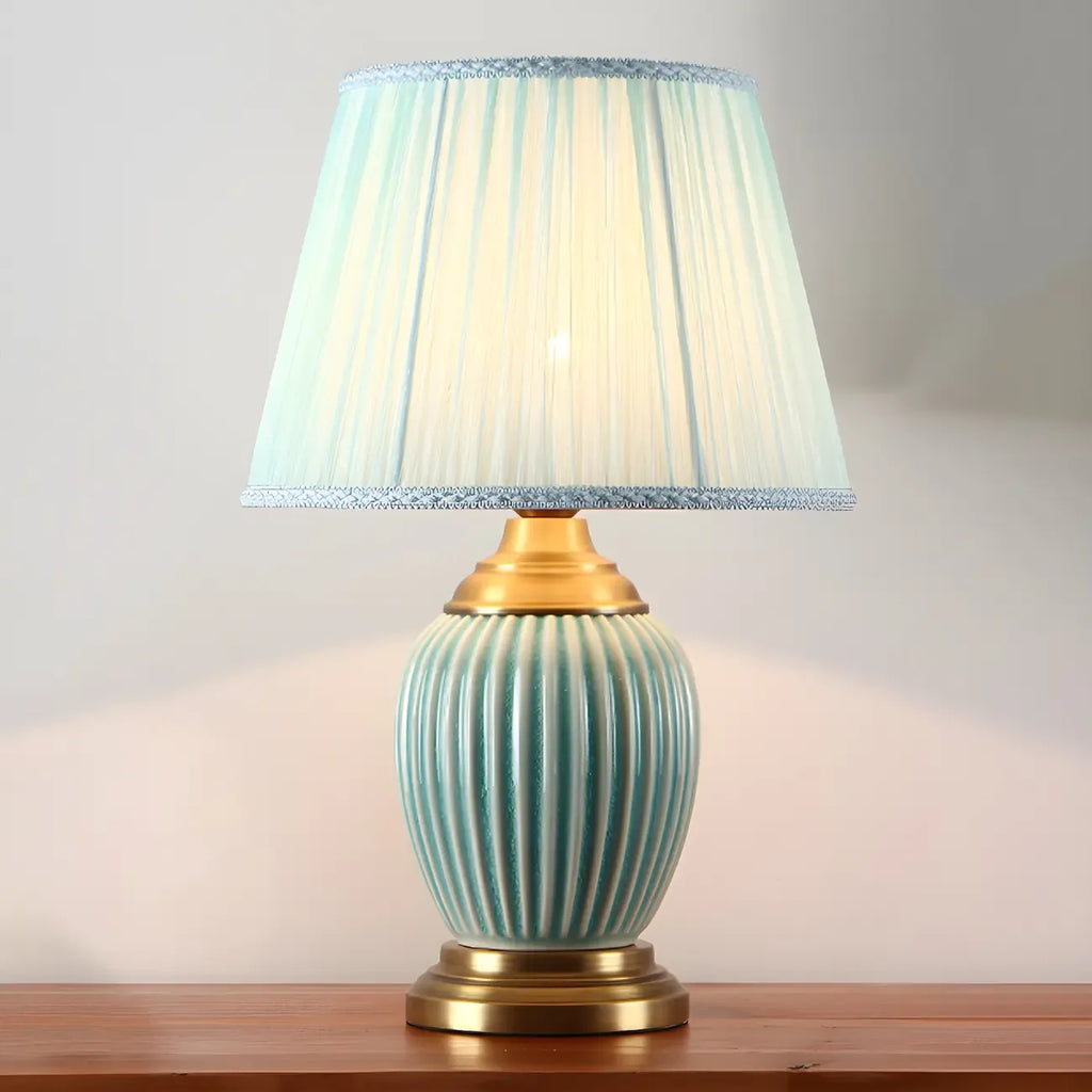 Lampe de table élégante en céramique avec abat-jour en tissu en forme de tonneau pour chambre à coucher