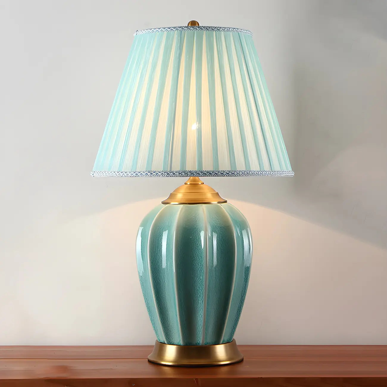 Lampe de table élégante en céramique avec abat-jour en tissu en forme de tonneau pour chambre à coucher