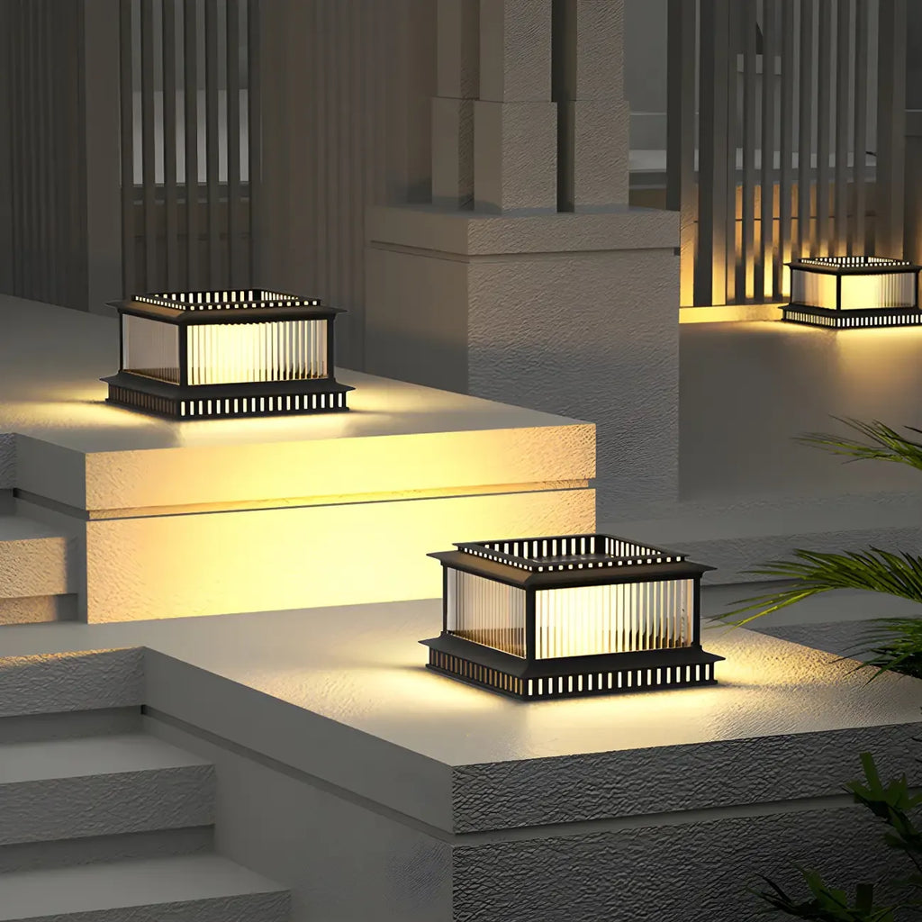 Lampadaires solaires extérieurs en métal noir creux