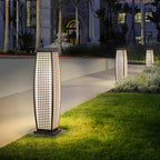 Lampe pour poteau vertical à grille métallique noire