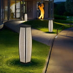 Lampe pour poteau vertical à grille métallique noire