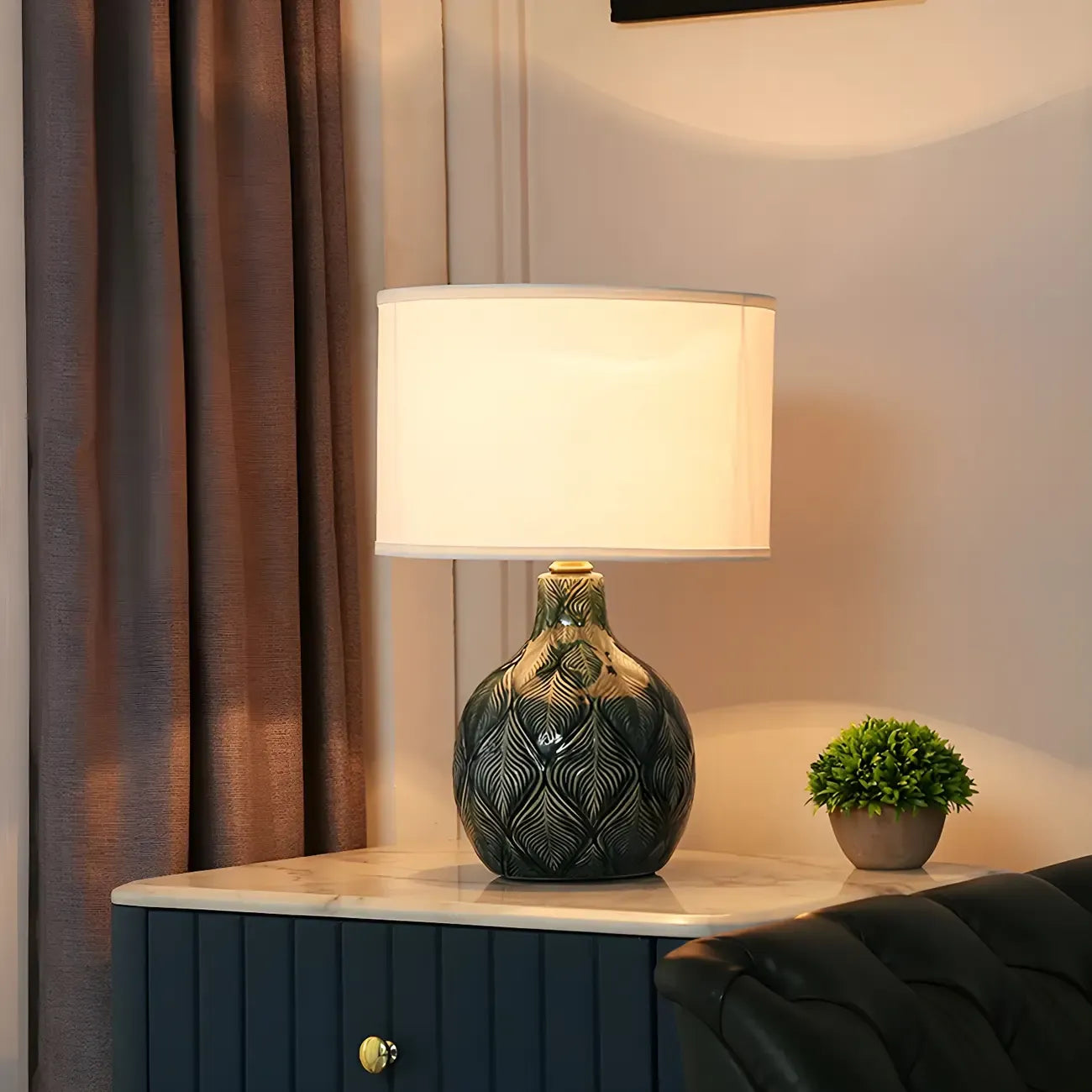 Lampe de chevet LED en céramique verte exquise, idéale pour les yeux.