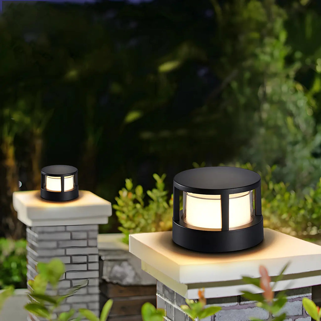 Lampe de poteau cylindrique en métal noir câblée