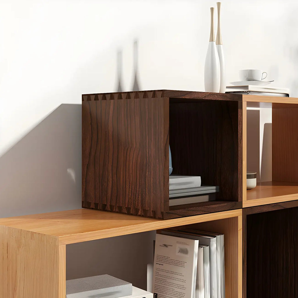 Bibliothèque cubique géométrique minimaliste en bois massif à dos ouvert