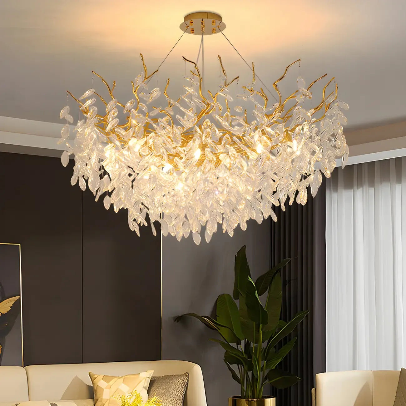 Lustre élégant en cristal doré à branches réglables en hauteur