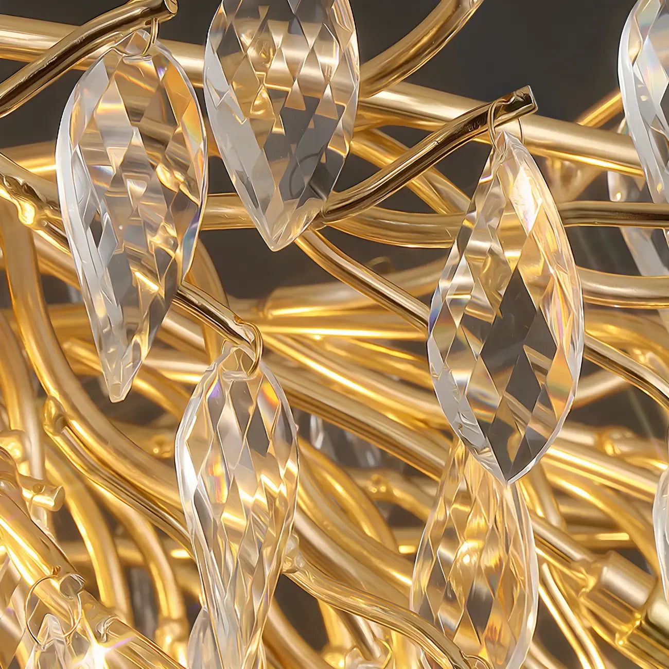 Lustre élégant en cristal doré à branches réglables en hauteur