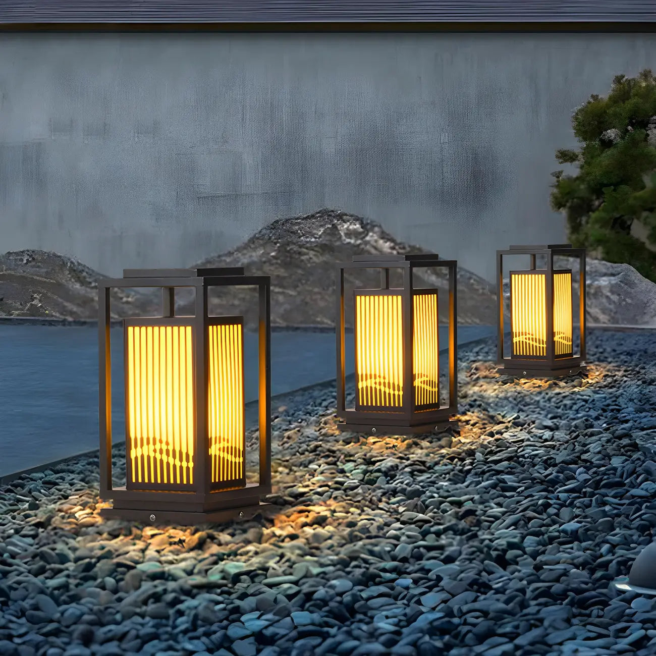 Lampe de poteau à rayures verticales en métal noir
