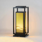 Lampe de poteau à rayures verticales en métal noir