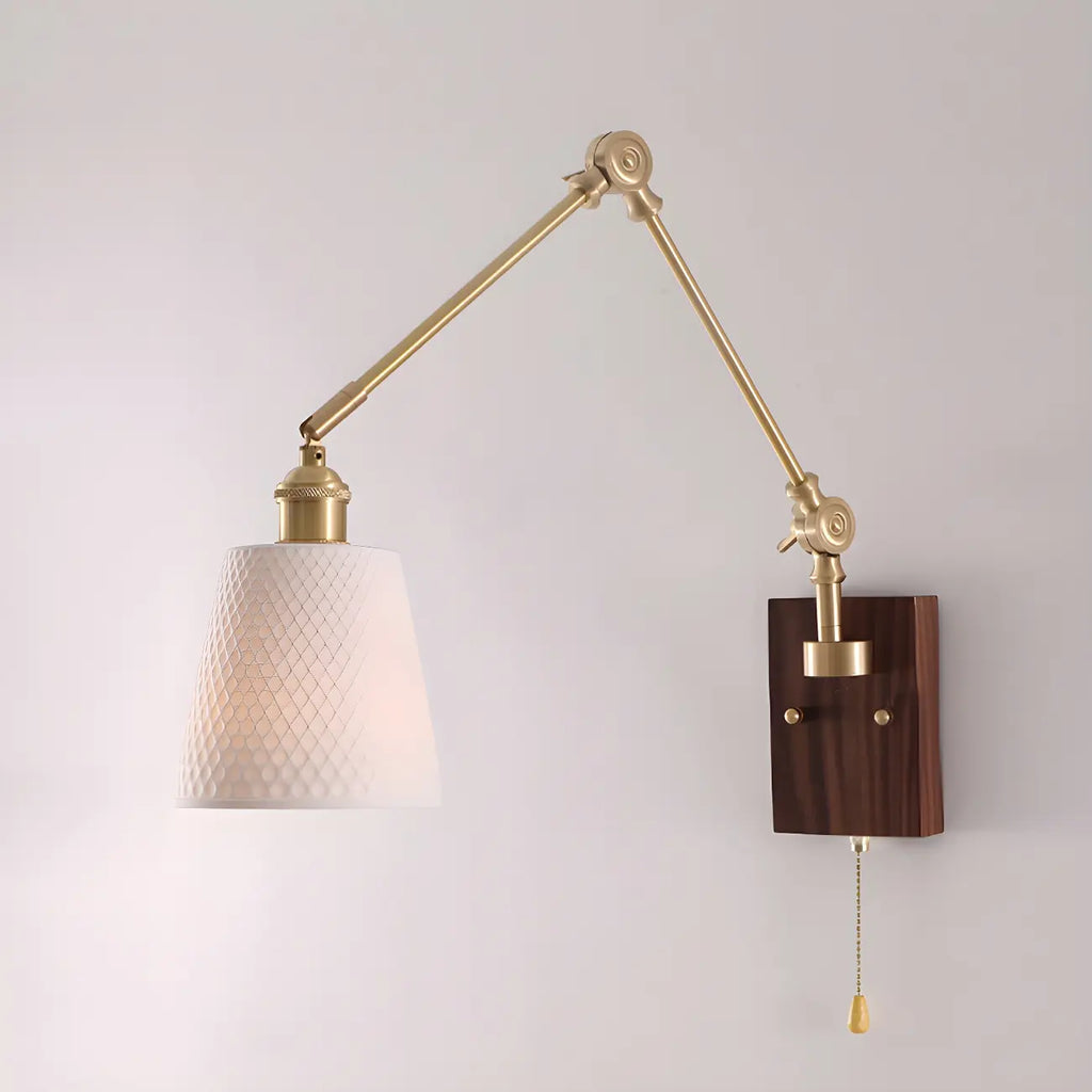 Applique murale vintage à bras articulé en laiton et socle en bois
