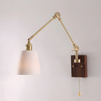 Applique murale vintage à bras articulé en laiton et socle en bois
