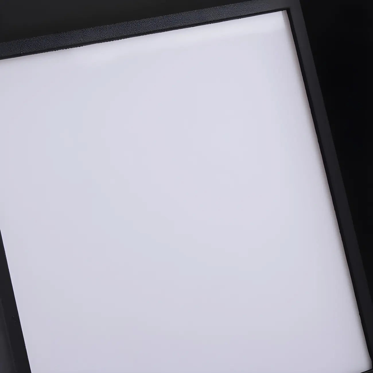 Lampe de poteau extérieure carrée minimaliste en métal noir