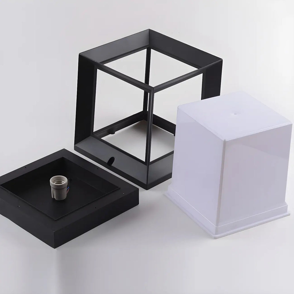 Lampe de poteau extérieure carrée minimaliste en métal noir