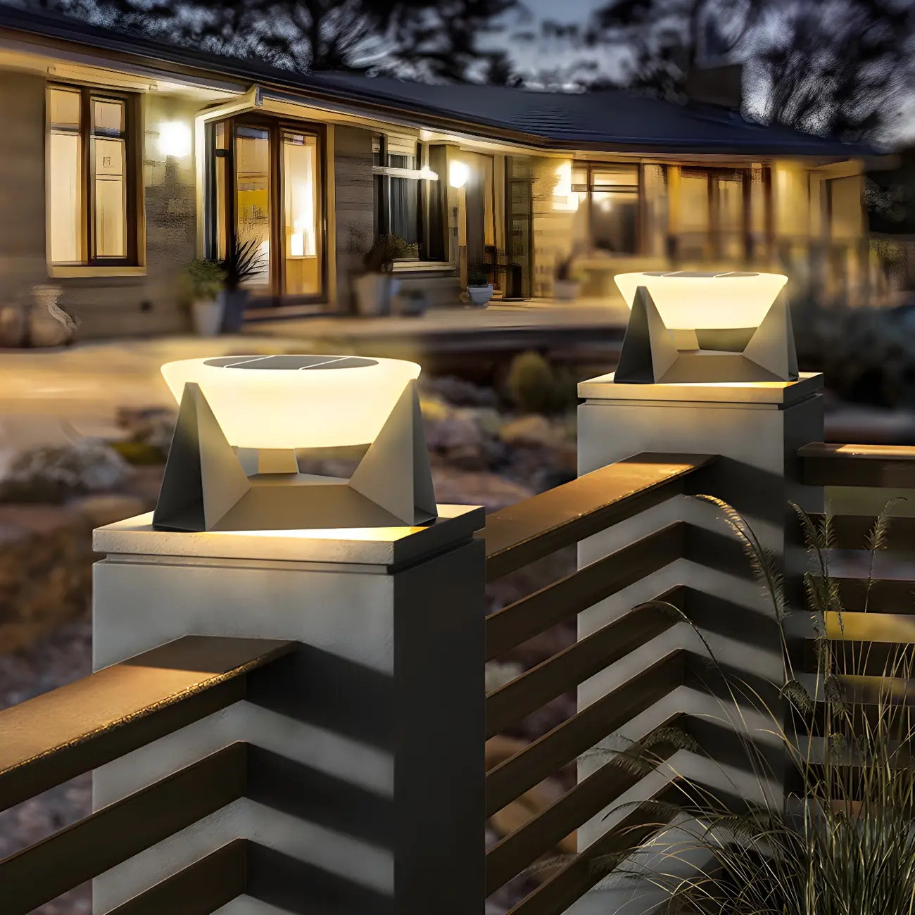 Lampadaires extérieurs ronds contemporains à énergie solaire en métal noir