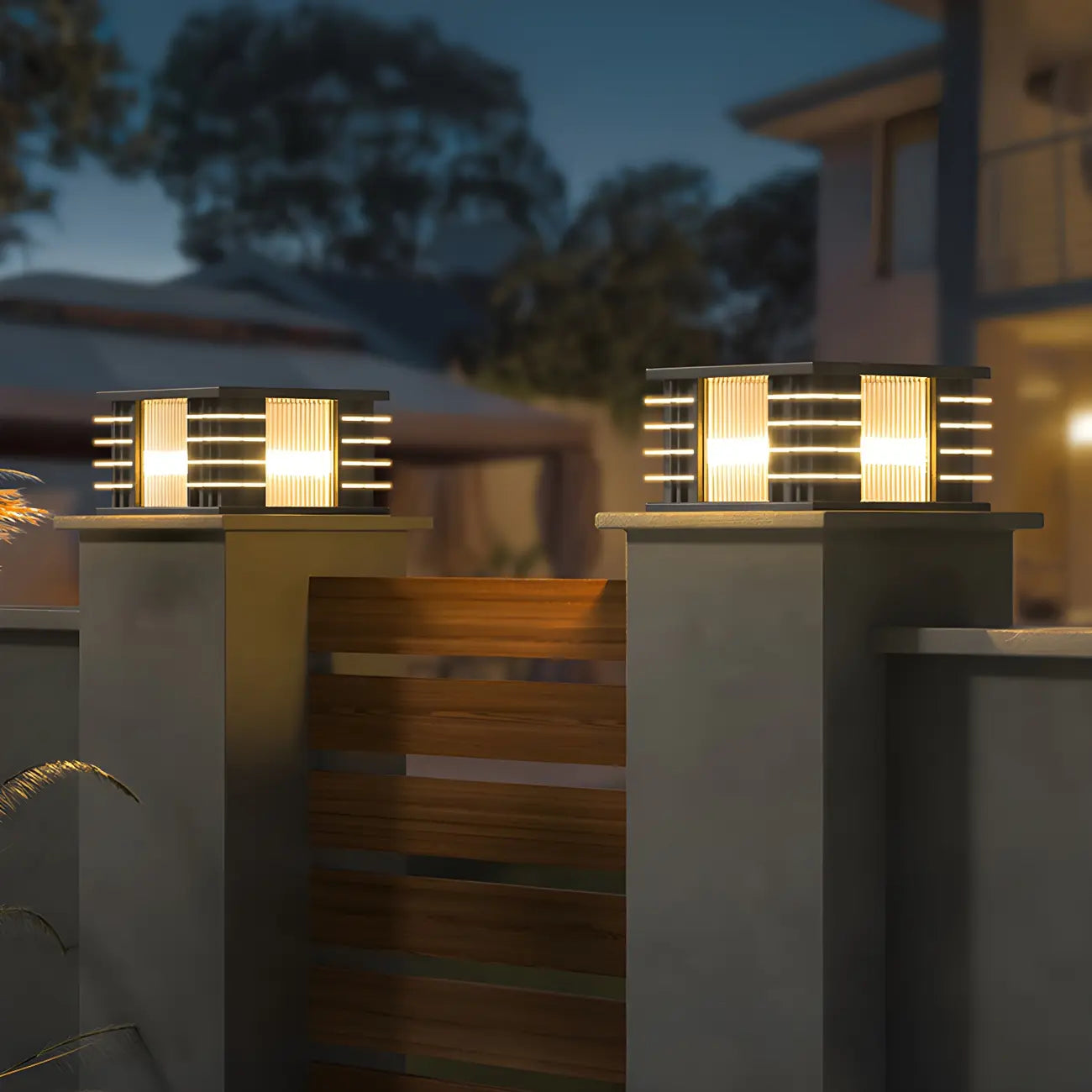 Lampadaires extérieurs carrés noirs à lumière chaude contemporaine