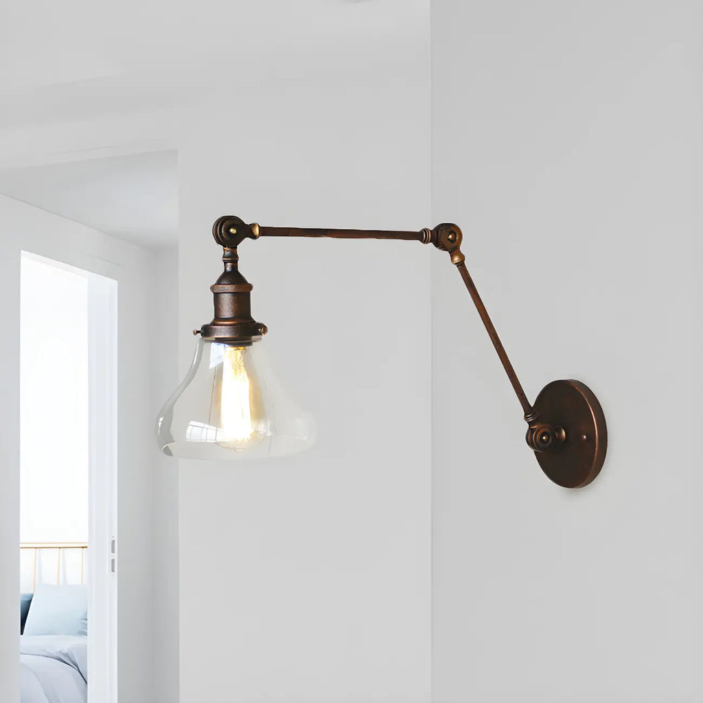 Applique murale rustique en métal avec bras articulé et abat-jour en verre transparent en forme de poire