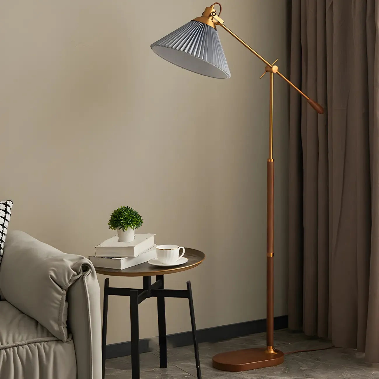 Lampadaire à bras articulé réglable en métal marron pour salon