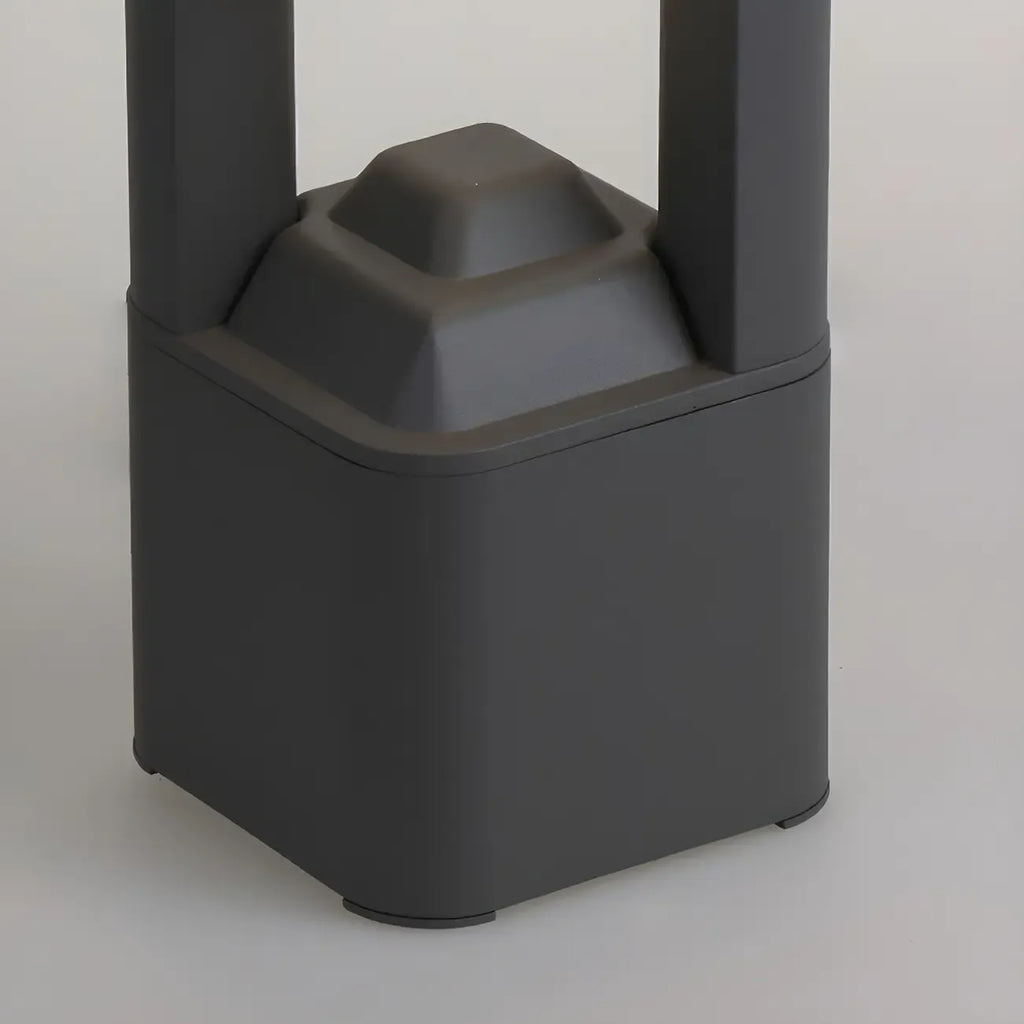 Lampe de poteau de jardin en métal noir à lumière chaude