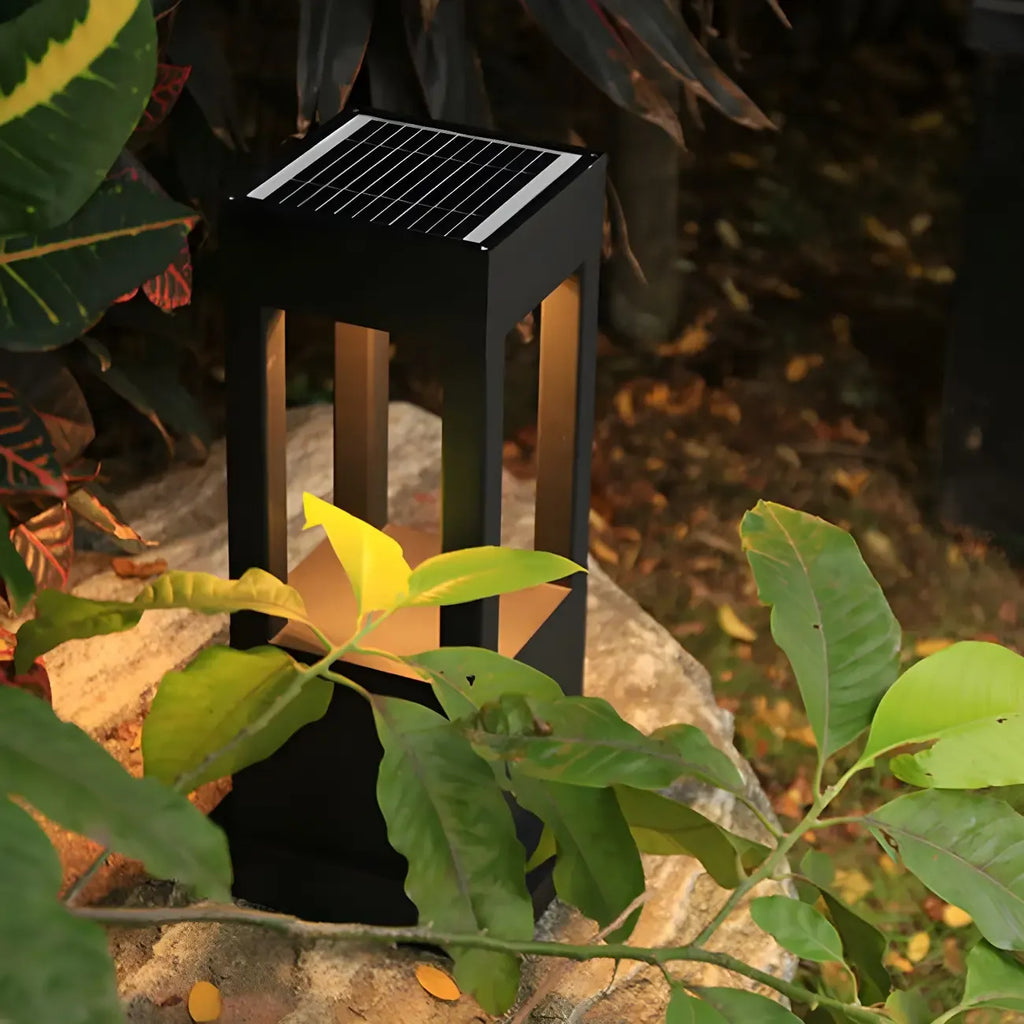 Lampes solaires LED à support en métal noir pour poteaux extérieurs