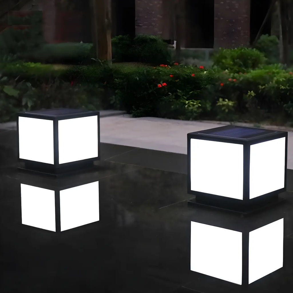 Lampadaires solaires extérieurs carrés noirs minimalistes
