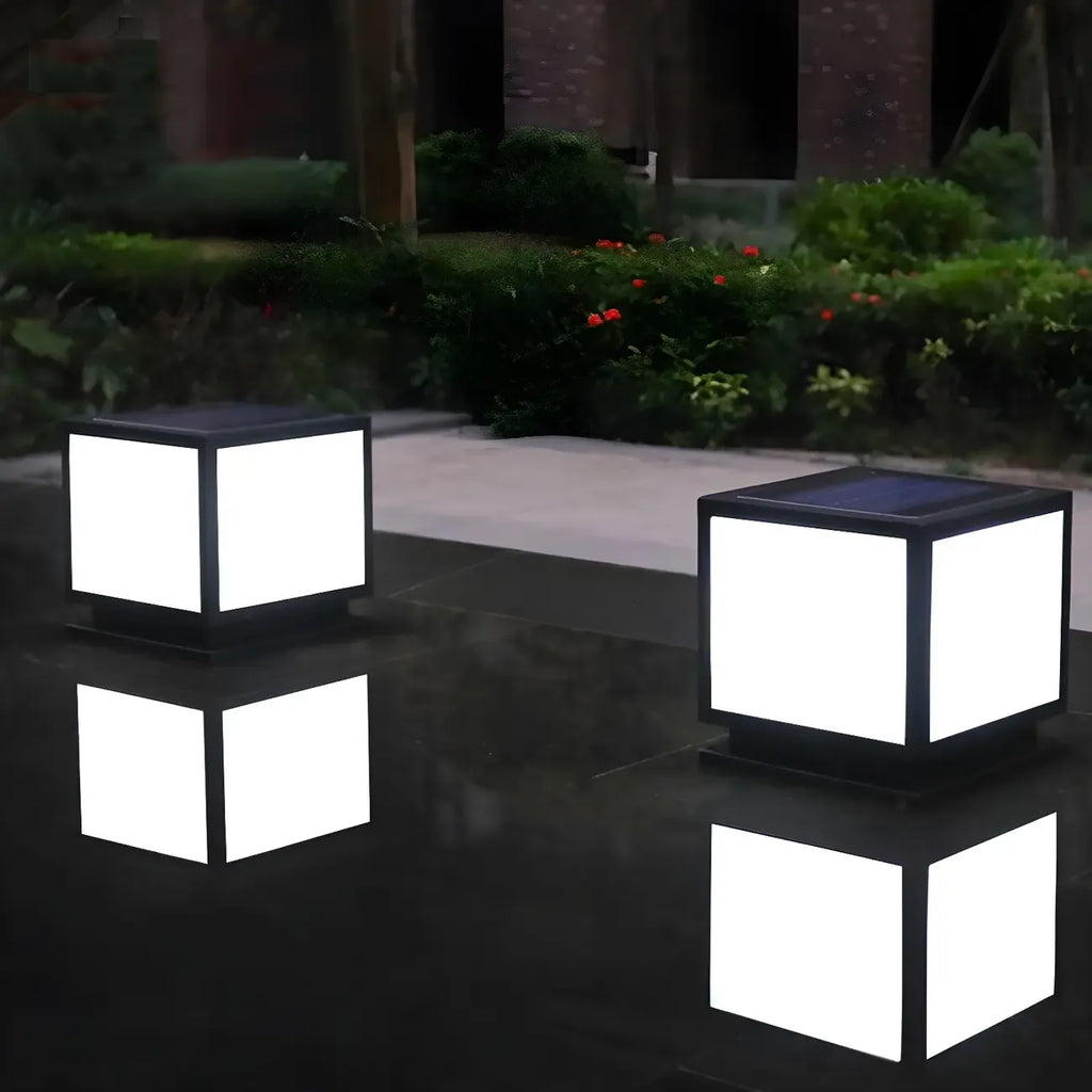 Lampadaires solaires extérieurs carrés noirs minimalistes