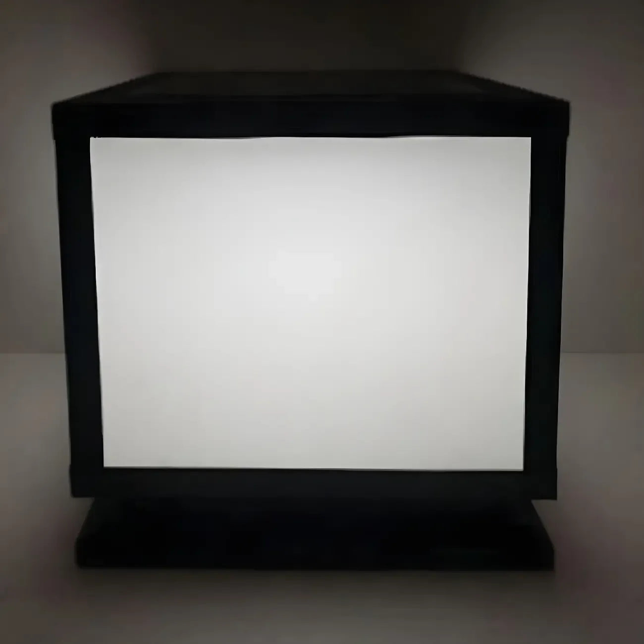 Lampadaires solaires extérieurs carrés noirs minimalistes