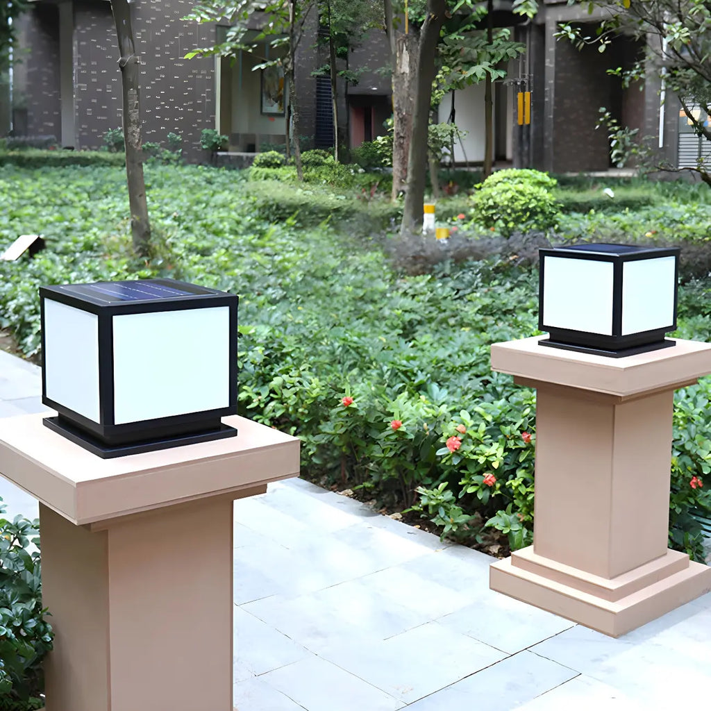 Lampadaires solaires extérieurs carrés noirs minimalistes