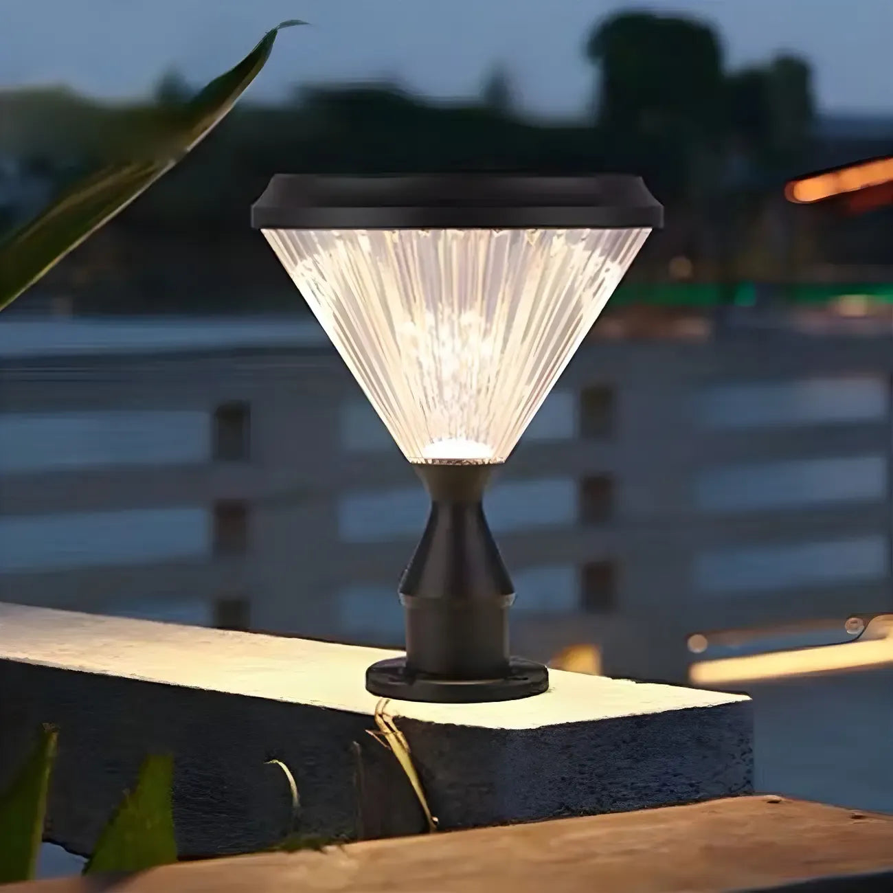 Lampes solaires d'extérieur noires en forme de diamant