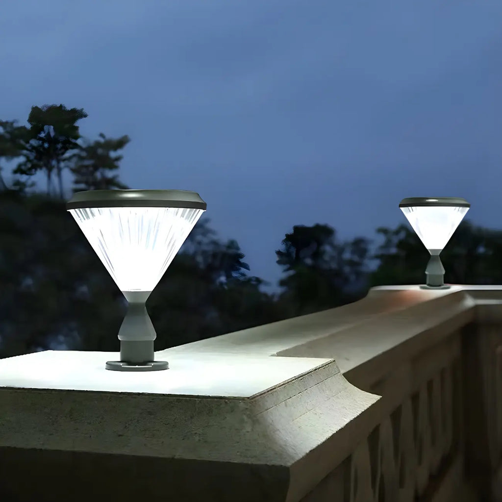 Lampes solaires d'extérieur noires en forme de diamant