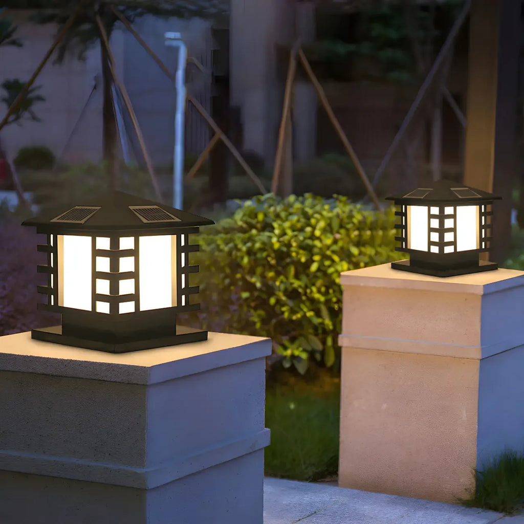 Lampes solaires d'extérieur en forme de lanterne en métal noir