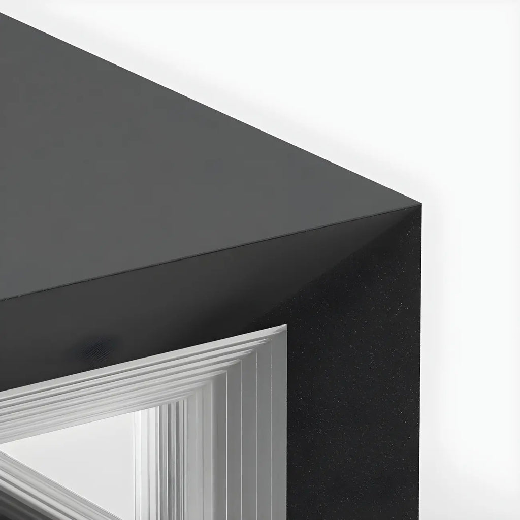 Lampe de plafond cubique d'ambiance en métal noir et verre transparent