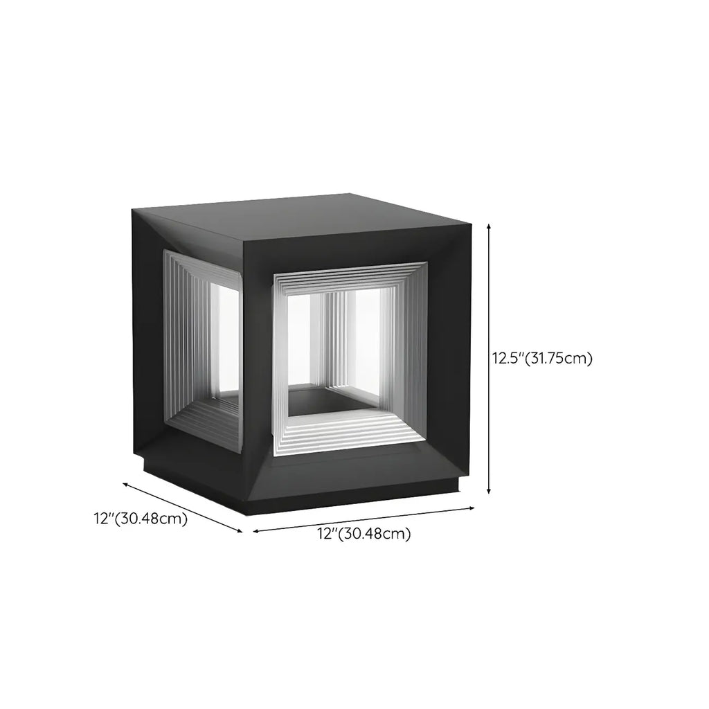 Lampe de plafond cubique d'ambiance en métal noir et verre transparent