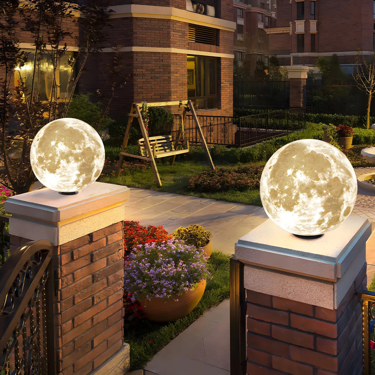 Lampes LED en forme de lune pour poteaux extérieurs