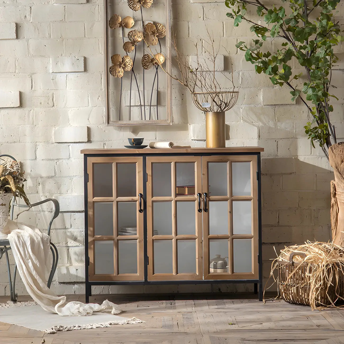 Vitrine classique en bois brun courbé avec porte vitrée